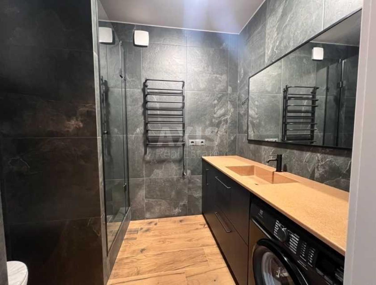 1k apartment vul. Kahovs'ka 604