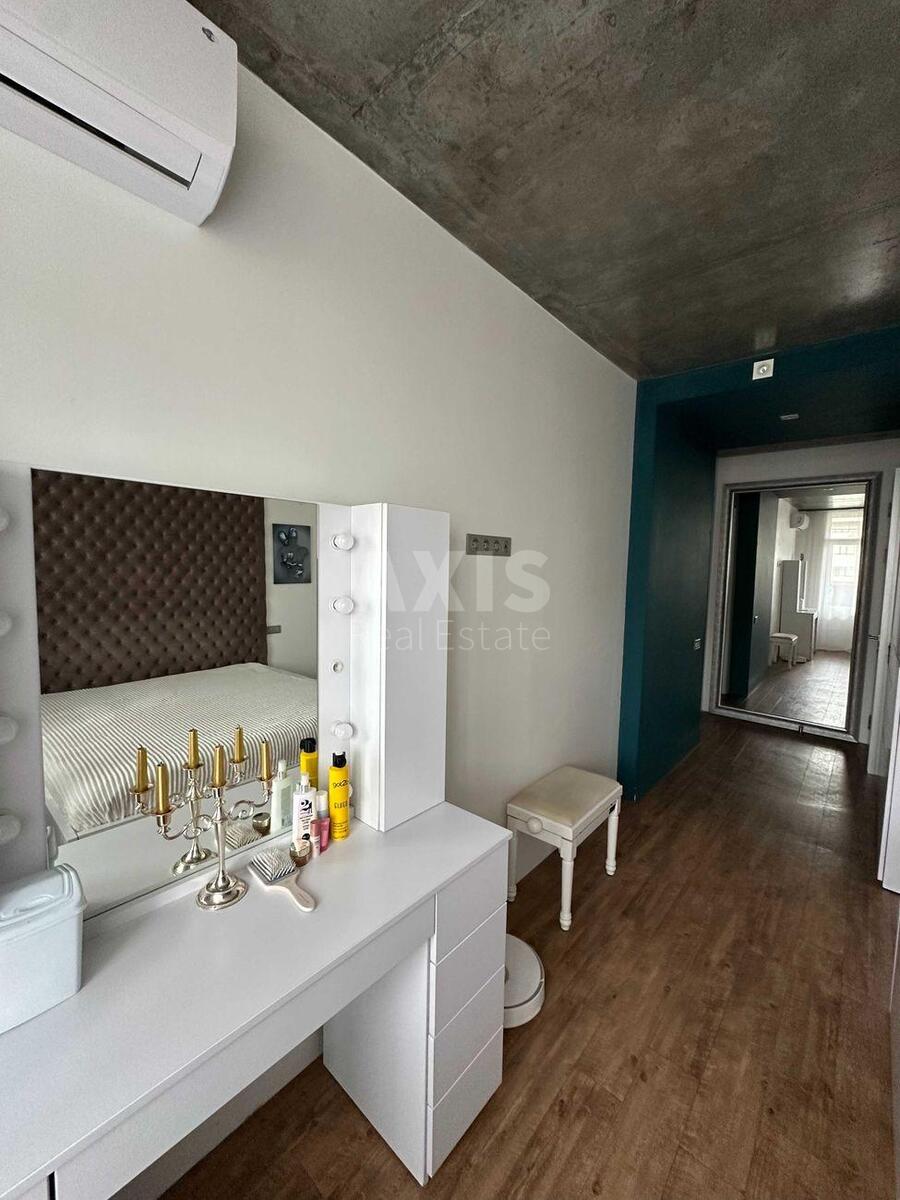 3k apartment vul. Sikors'kogo Igorja Aviakonstruktora 4Б6006515