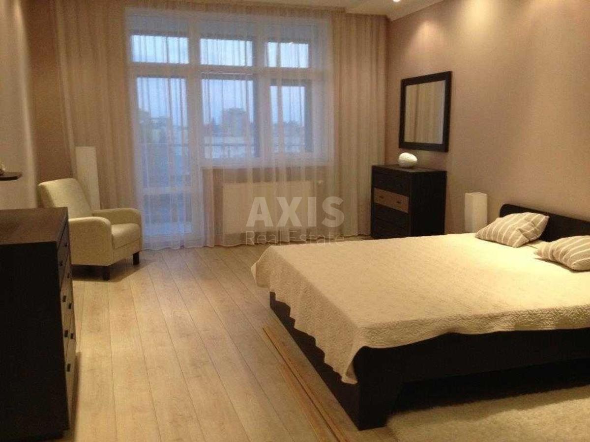 3k apartment vul. Mel'nykova 18Б3