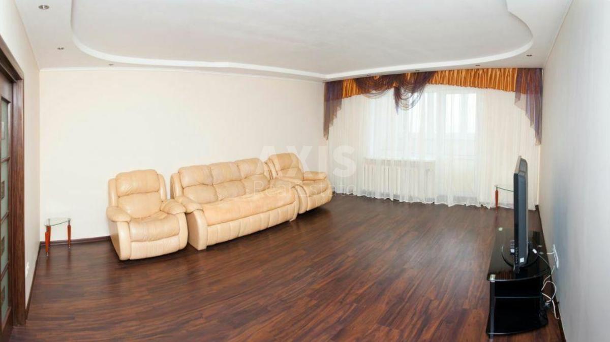 2k apartment vul. Sribnokil's'ka 2А3