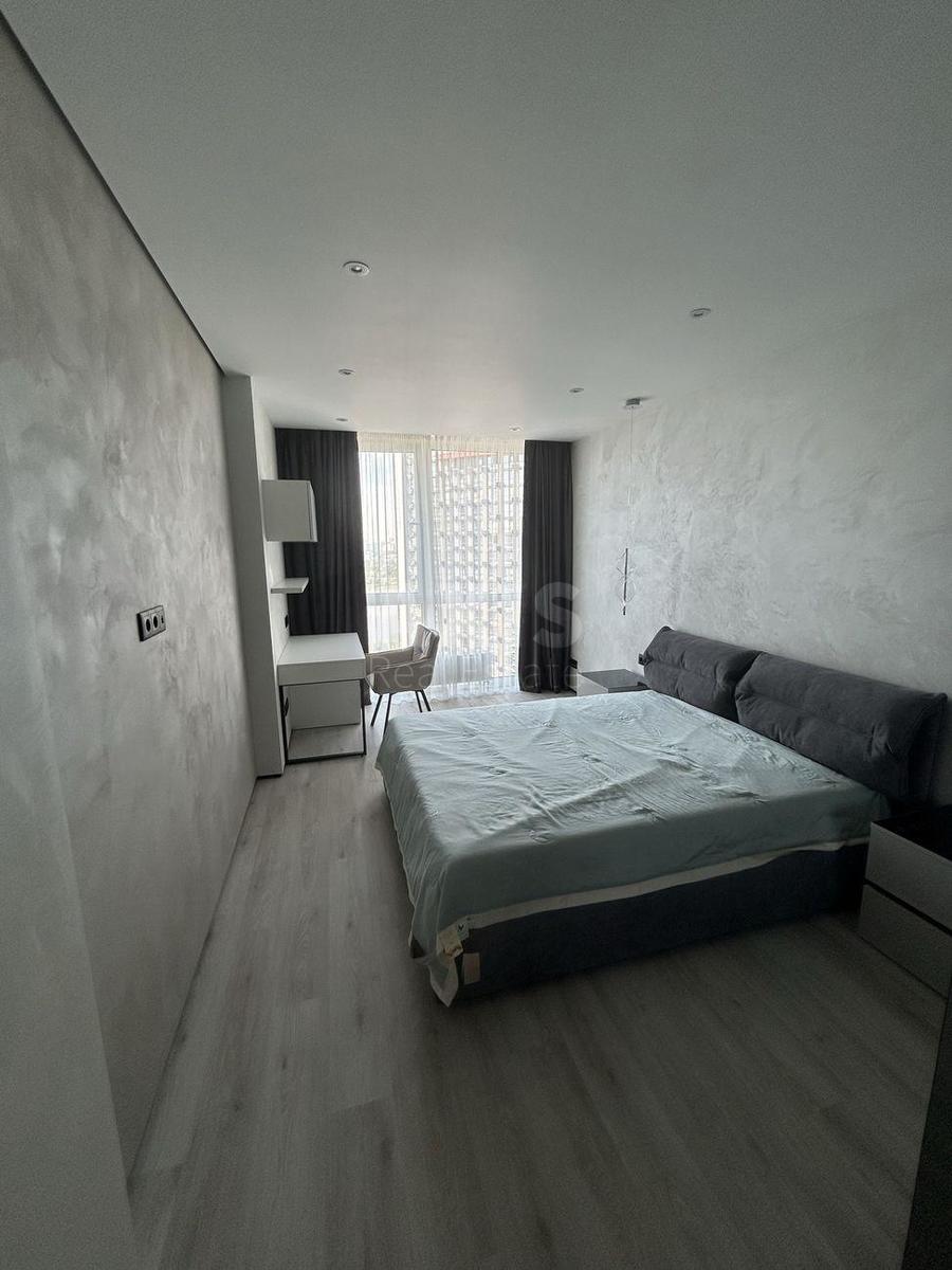 2k apartment nab. Dniprovs'ka 158