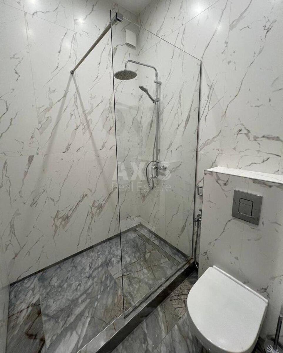 2k apartment vul. Shovkovychna 232