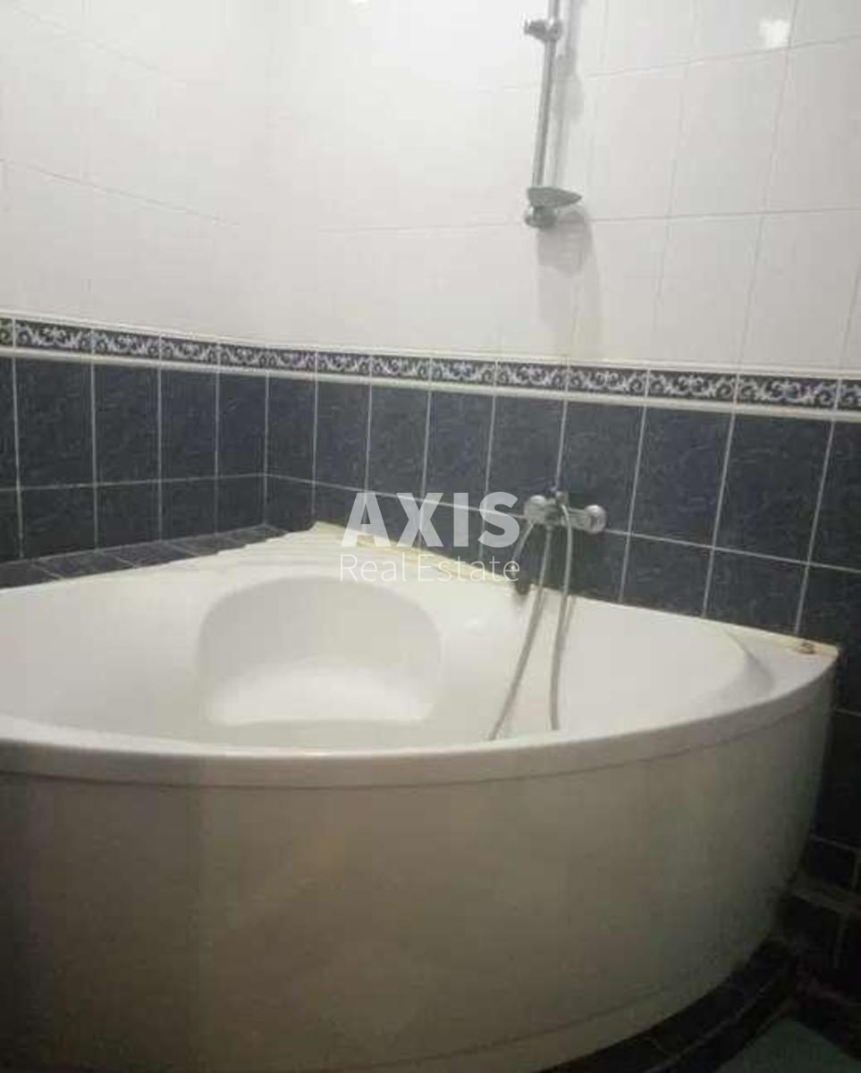 1k apartment vul. Lavrs'ka 6338162