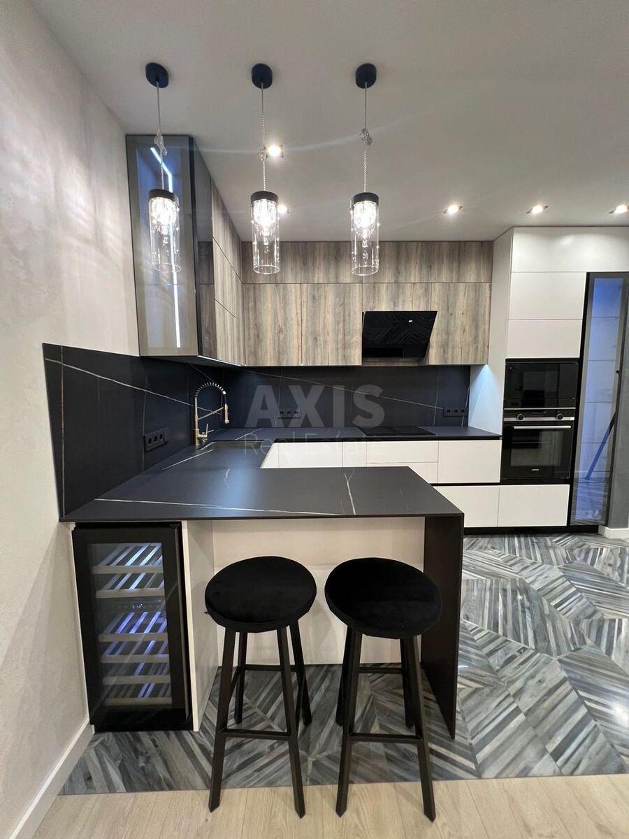 1k apartment pr-t Berestejskij 55626123