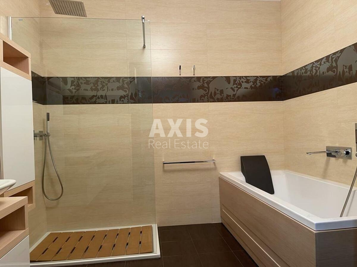 4k apartment vul. Instytuts'ka 18а14