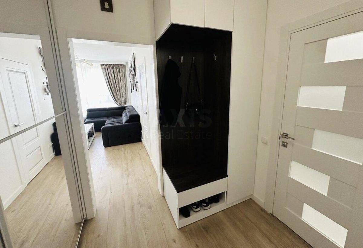 1k apartment vul. Zlatoustivs'ka 304