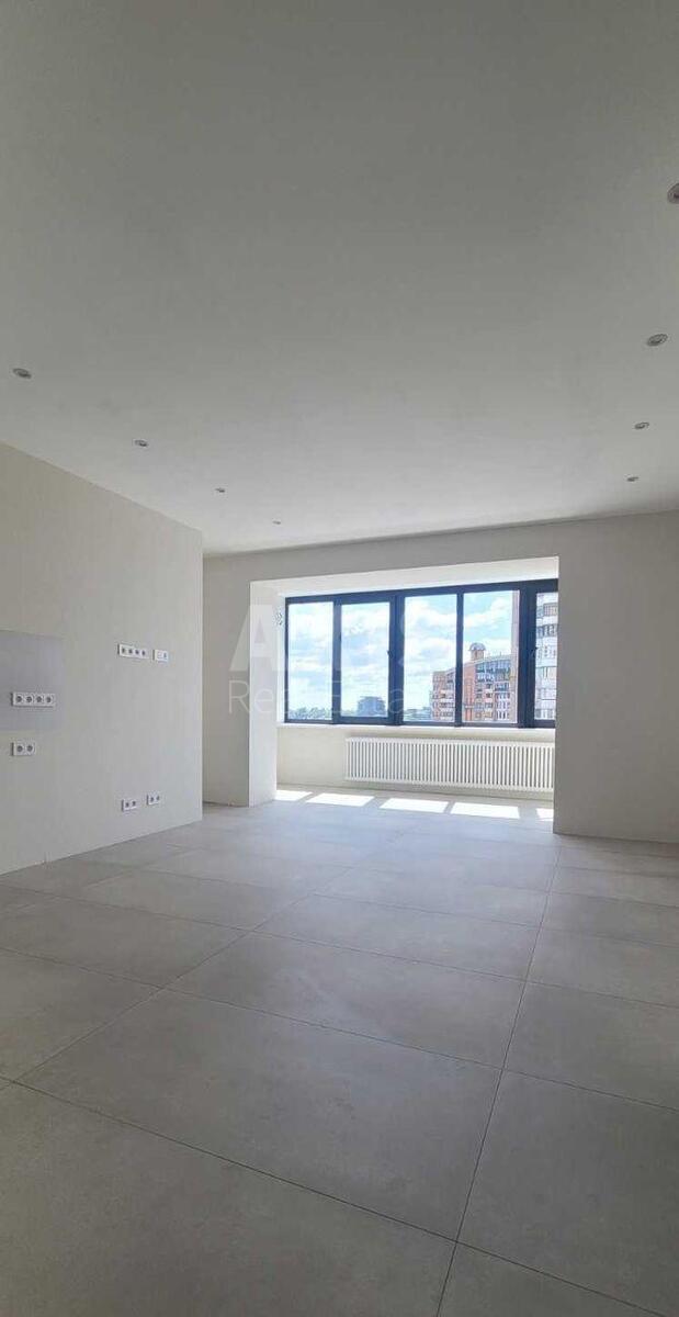 Office bul. Lesi Ukrai'nky 21А, 101m257542