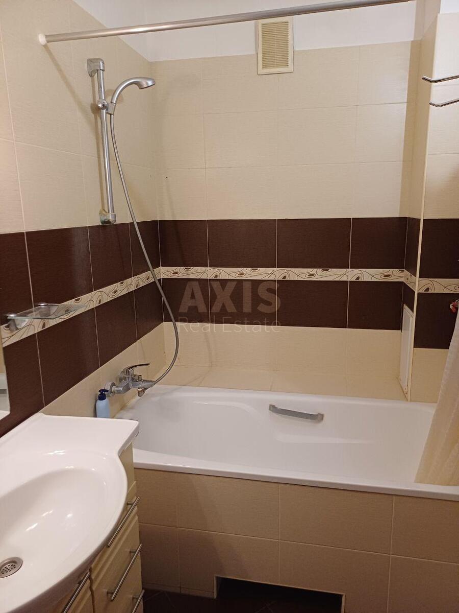 2k apartment vul. Yulia Zdanovska 58576364