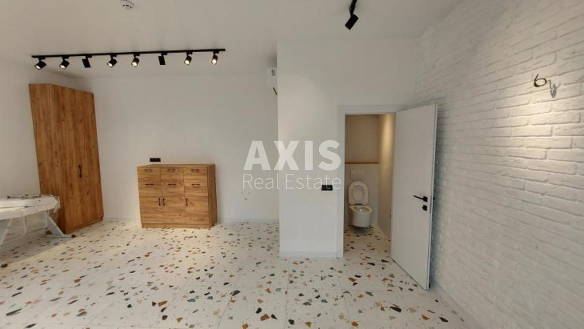 Office vul. Myhajla Maksymovycha 24, 30m2402340