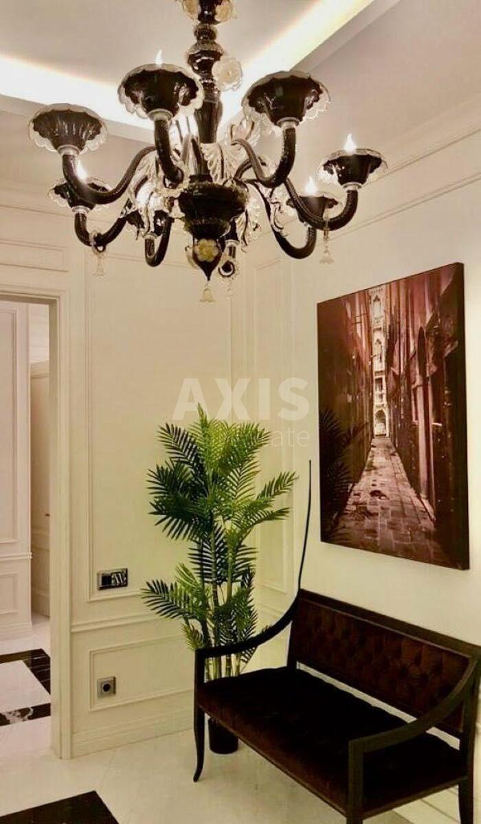 4k apartment vul. Mazepy Ivana 11Б5