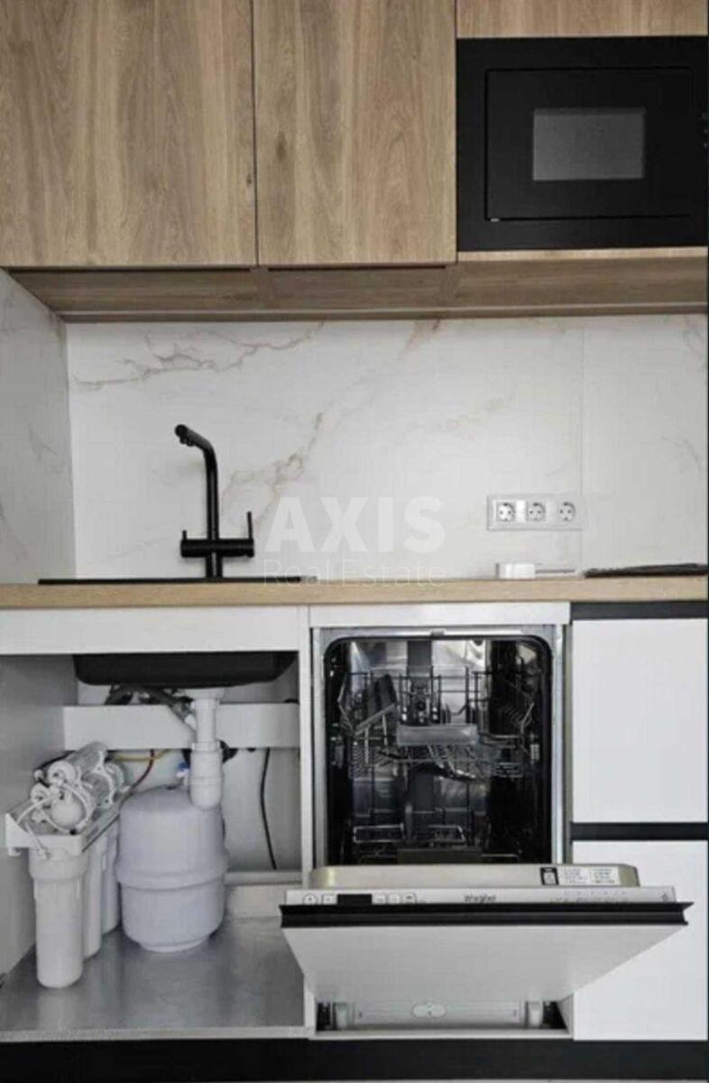 2k apartment nab. Dniprovs'ka 18627110