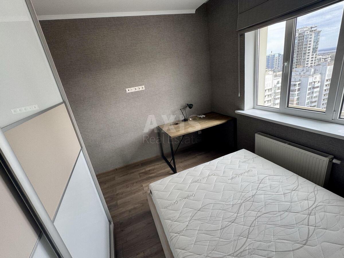 1k apartment vul. Dragomyrova Myhajla 4Б8