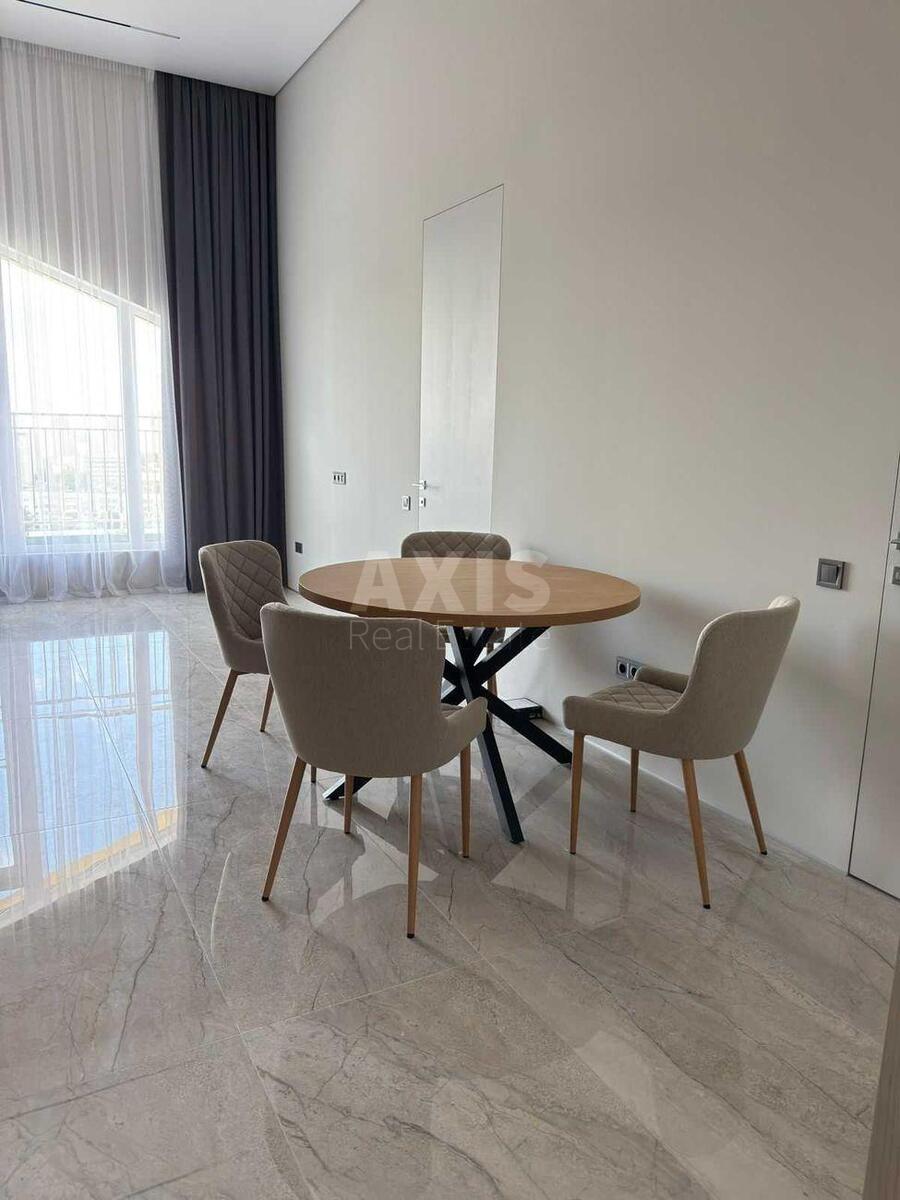 1k apartment vul. Lypkivs'kogo Vasylja Mytropolyta 37В630102