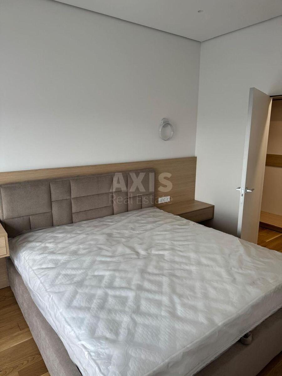 1k apartment vul. Degtjarivs'ka 171