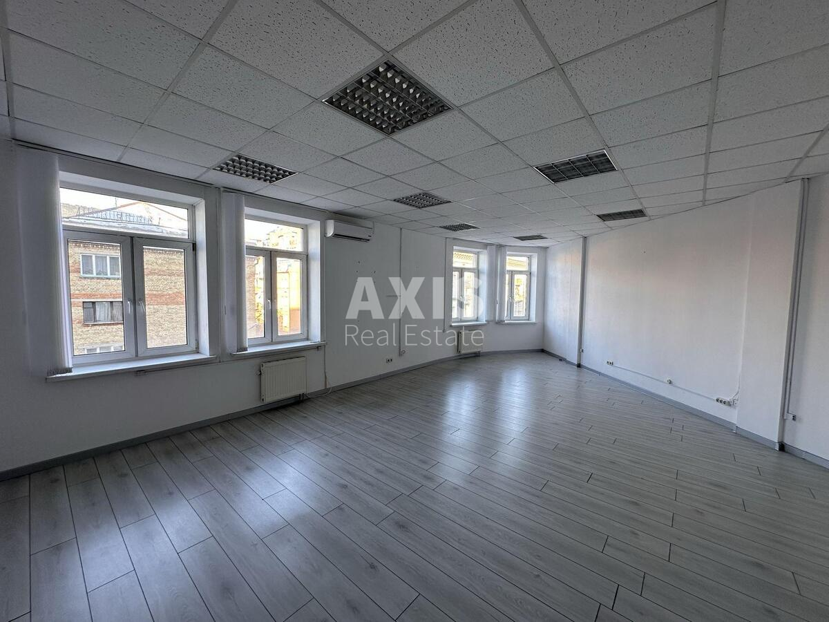 Office vul. Kozhum'jac'ka 12В, 125m2