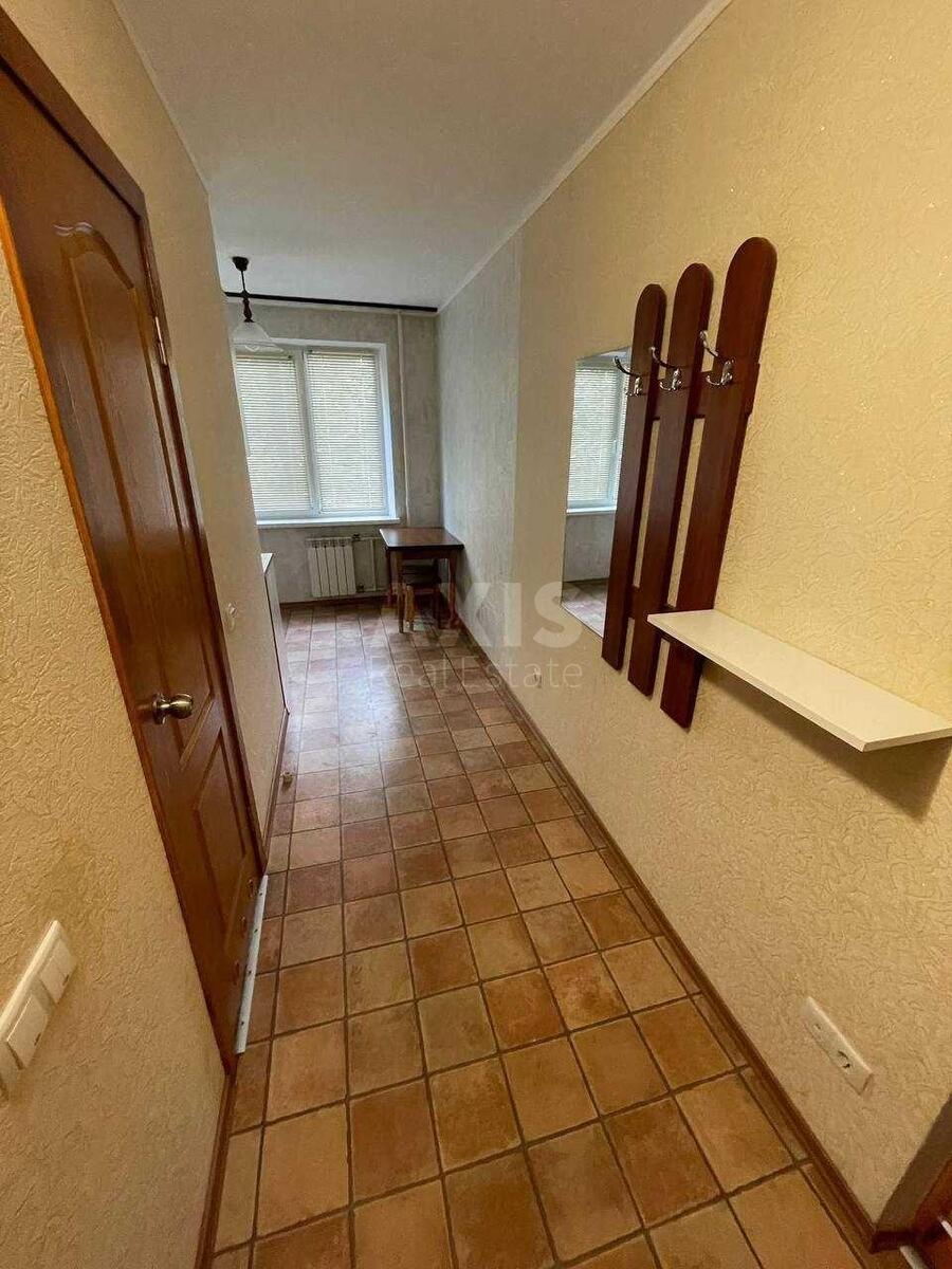 1k apartment vul. Svitlyc'kogo 284