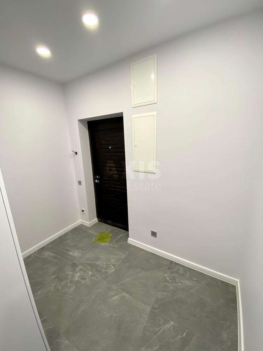 2k apartment vul. Berezhans'ka 150
