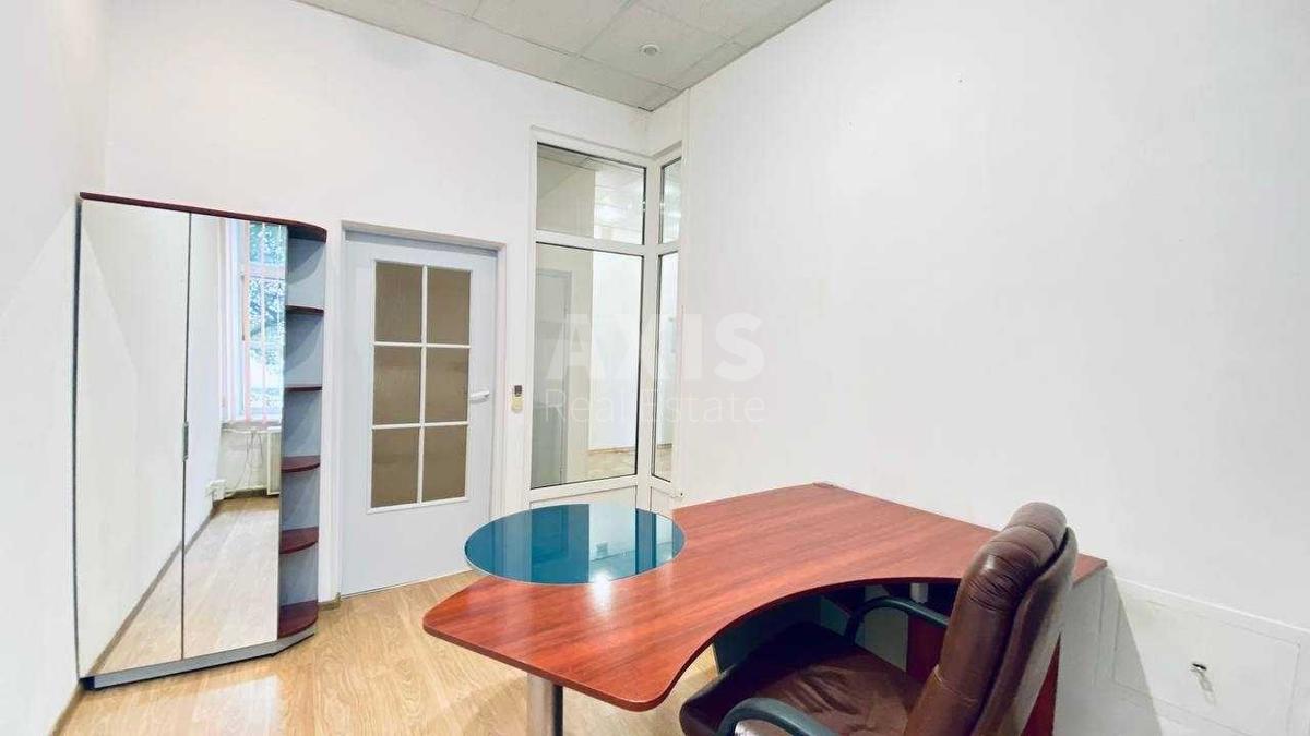 2k apartment vul. Baggovutivs'ka 17
