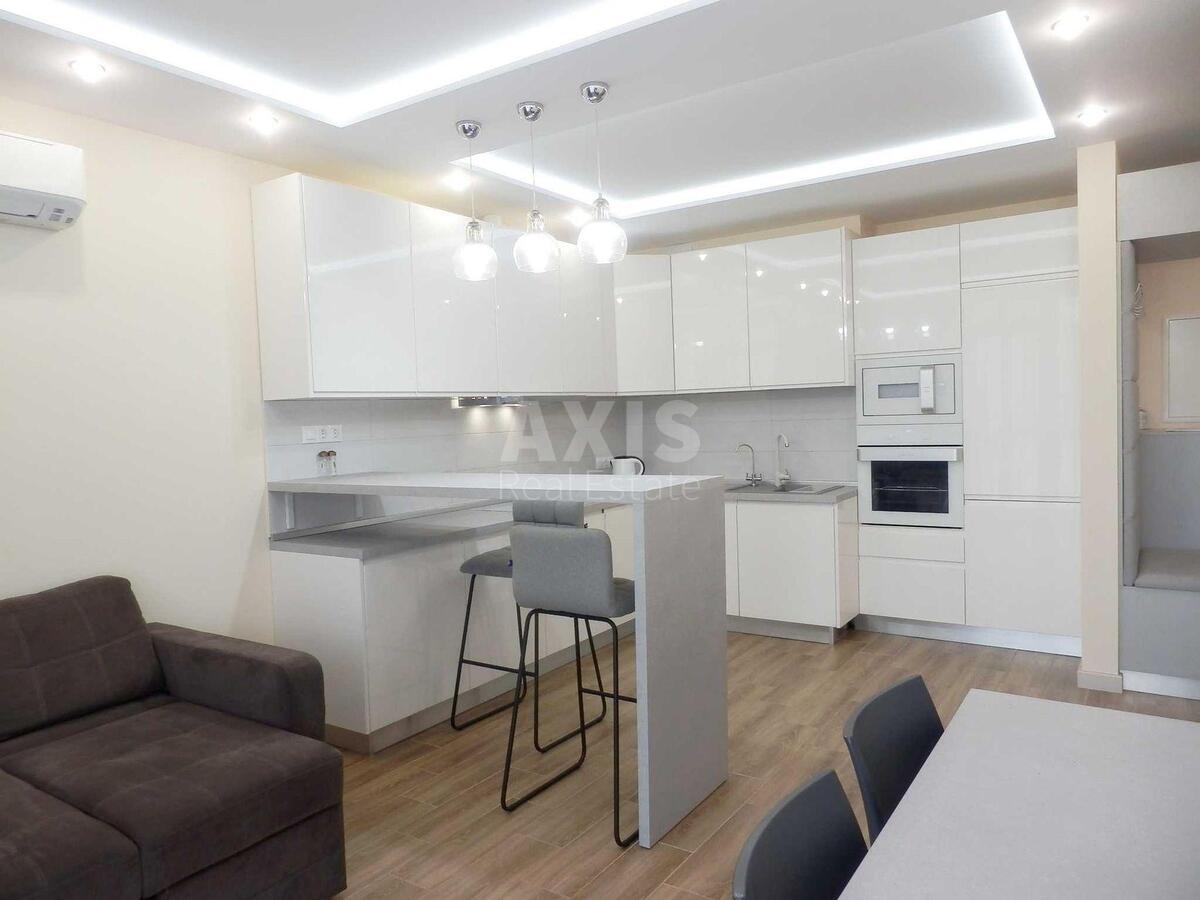 1к квартира ул. Предславинская 550