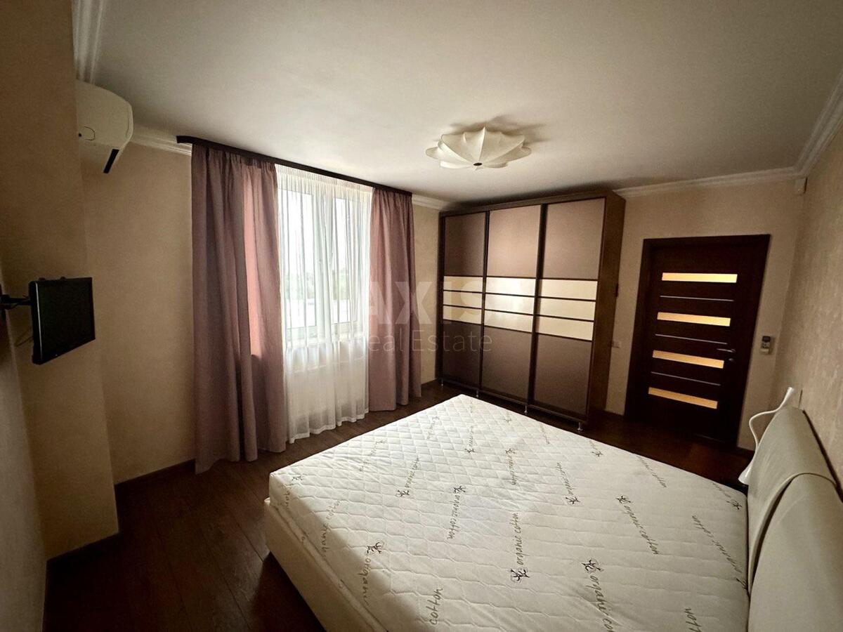 3k apartment pr-t Tychyny Pavla 18Б3