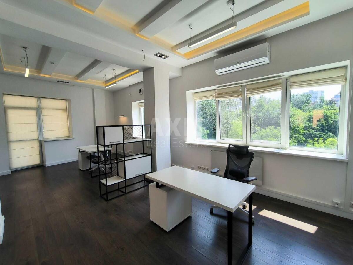 Office vul. Barbjusa Anri 5А, 96m2596560