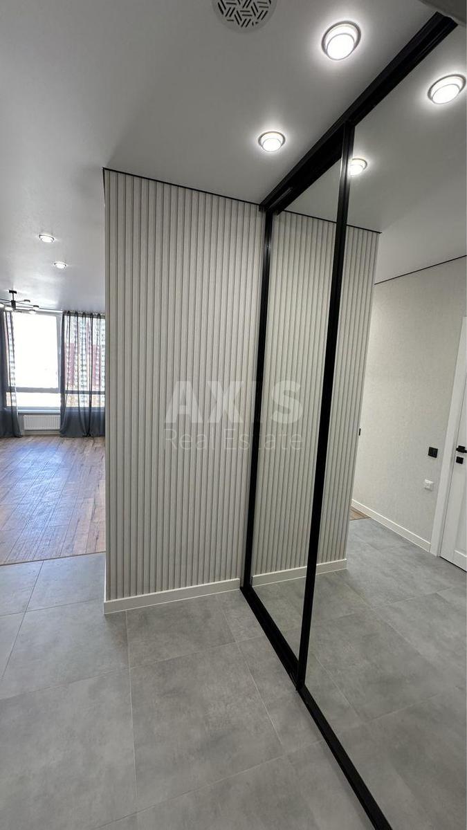 1k apartment vul. Rodyny Kristeriv 202