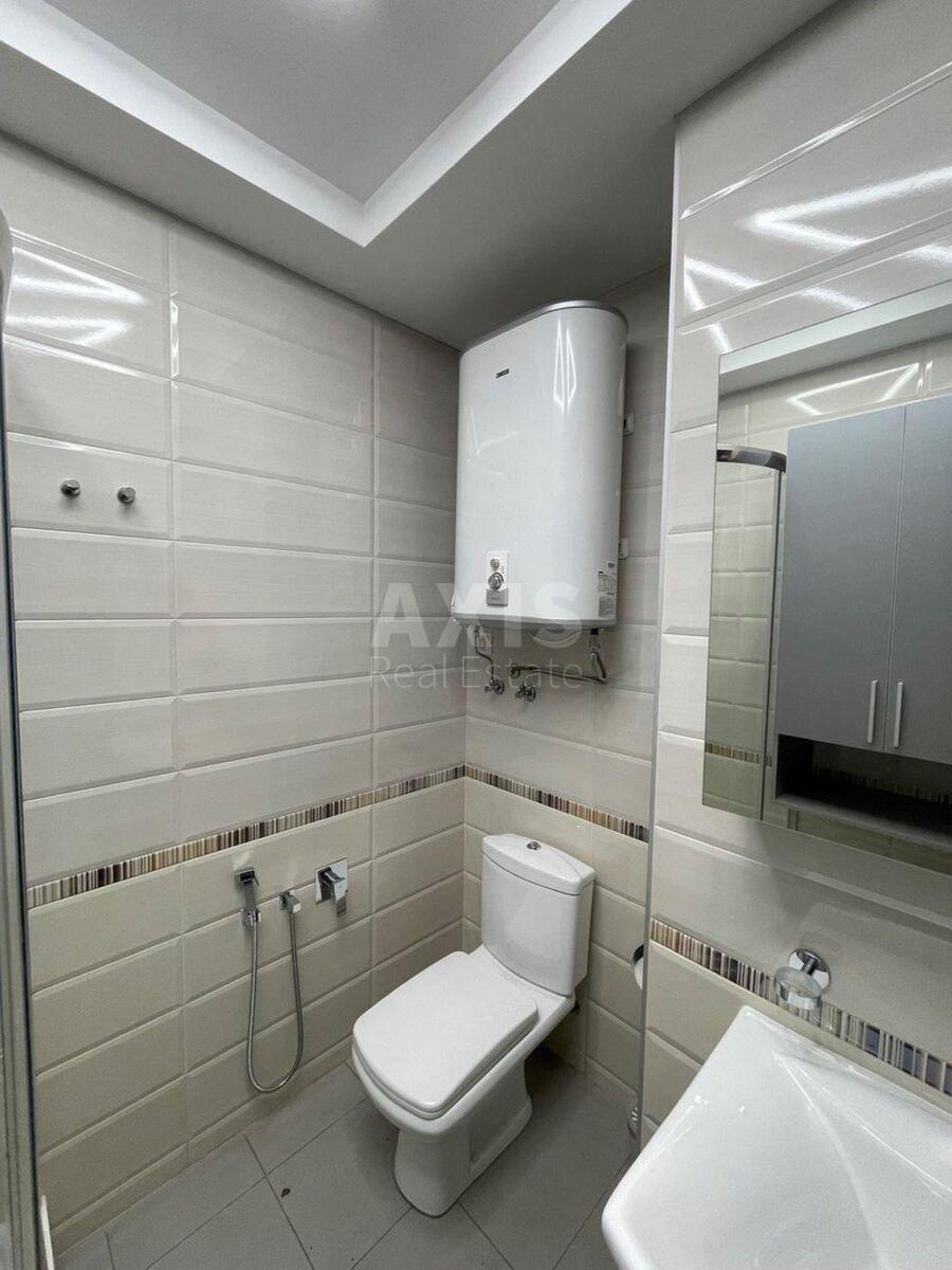 2k apartment vul. Malevycha Kazymyra 895