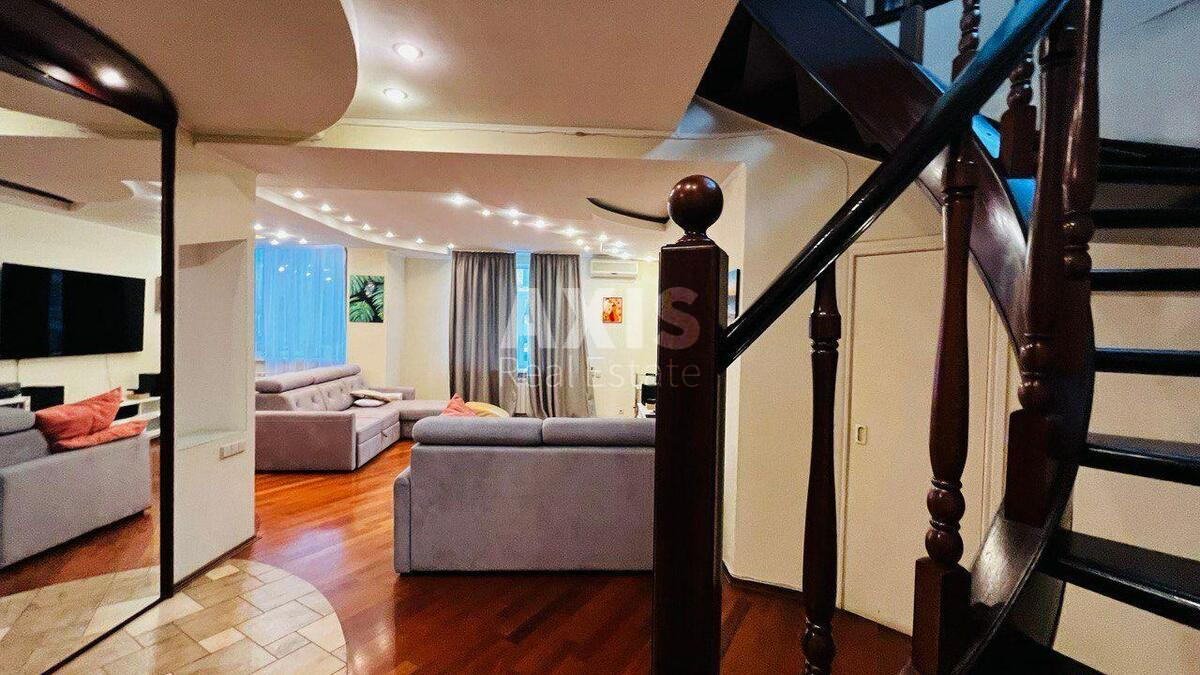 4k apartment vul. Antonovycha 1401