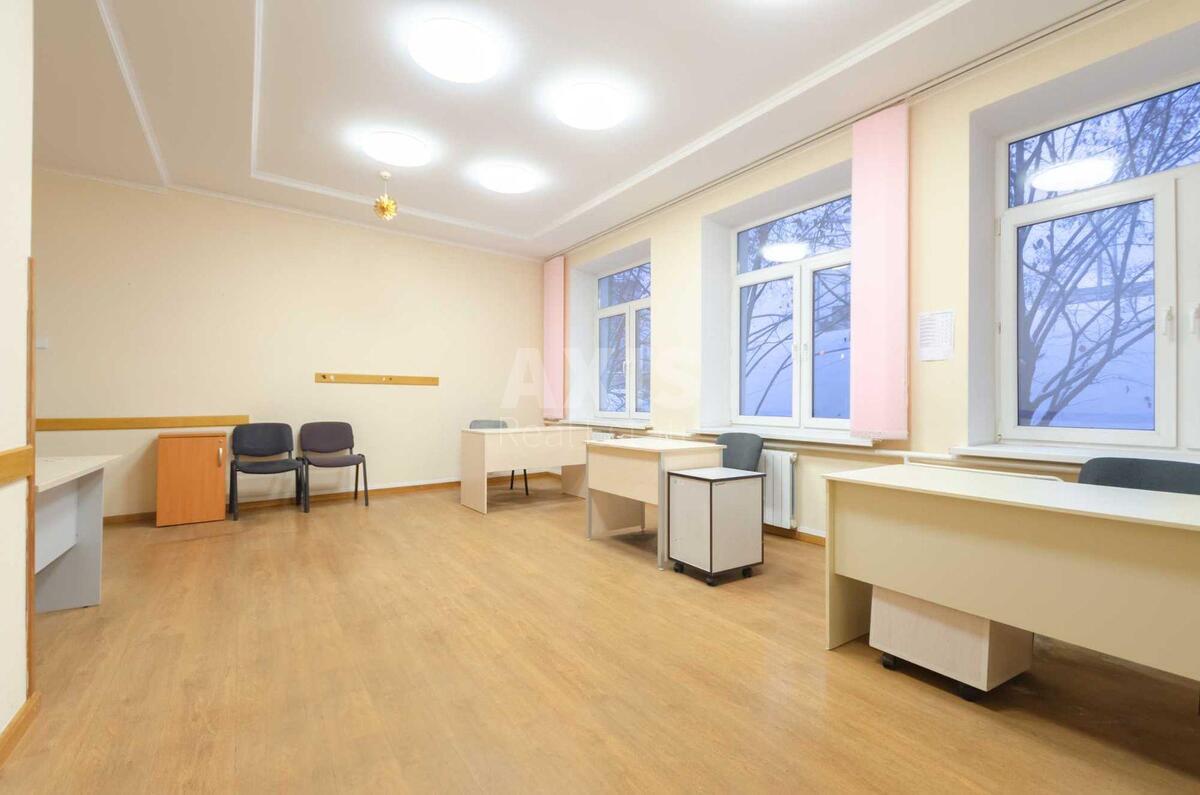 Office vul. Kostjantynivs'ka 22/17, 92m2