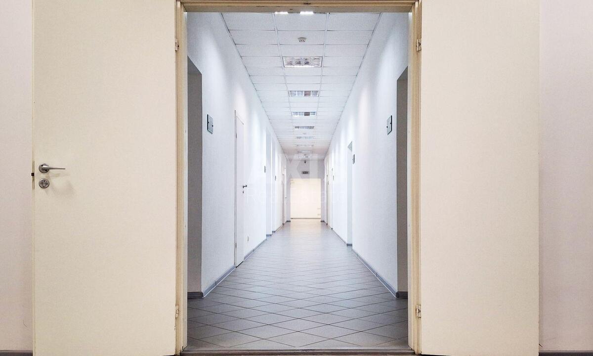 Офис ул. Сверстюка Евгения 17, 33м2527055