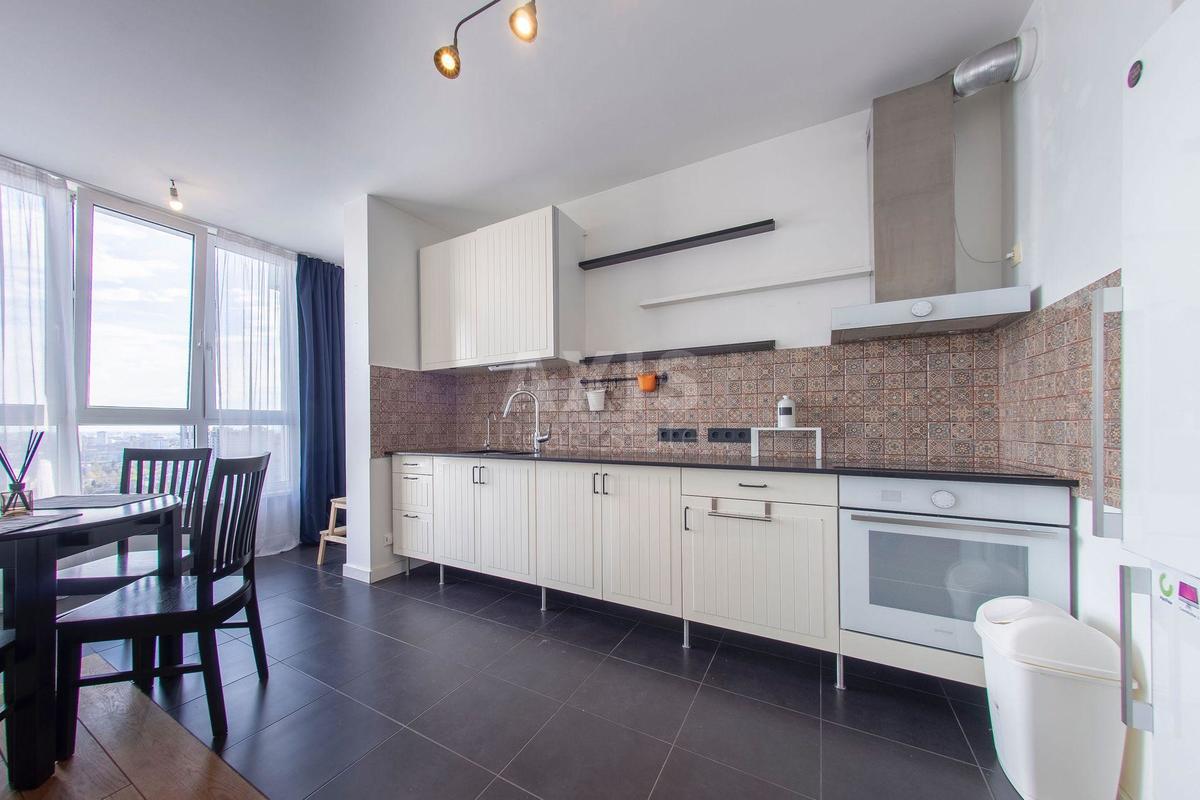 1k apartment vul. Sikors'kogo Igorja Aviakonstruktora 4
