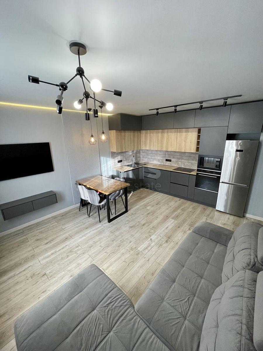 1k apartment vul. Grechka Marshala 10Ж3