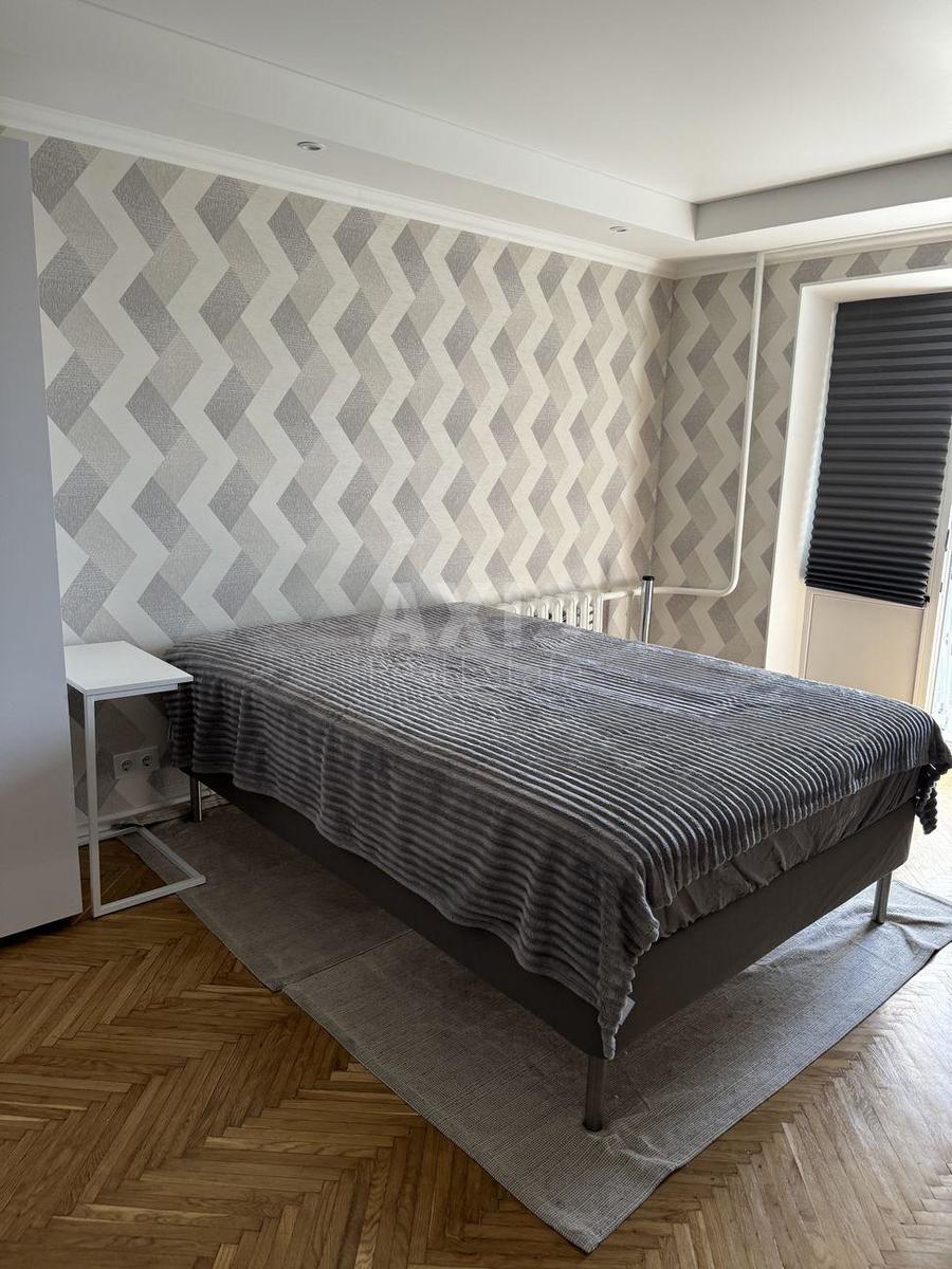 1k apartment vul. Kahovs'ka 60