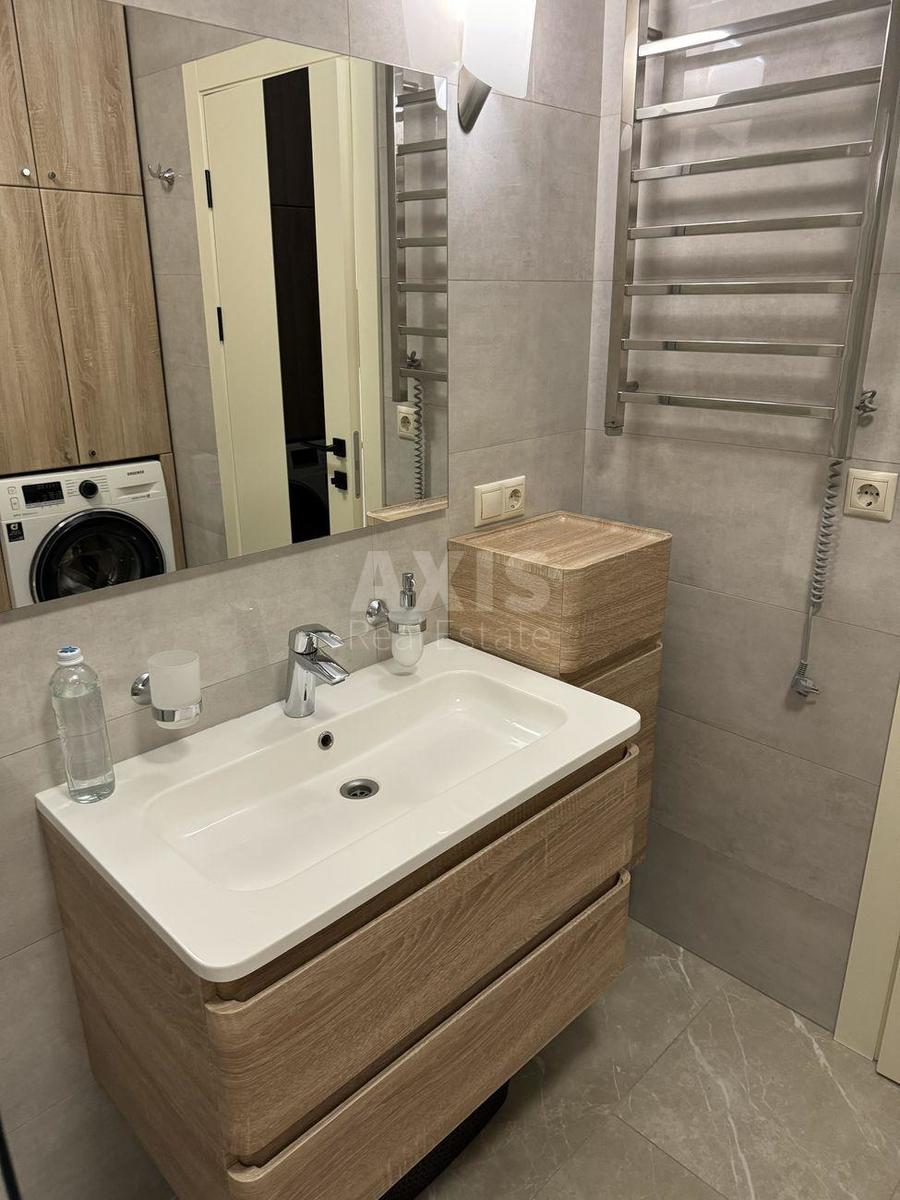 3k apartment vul. Zlatoustivs'ka 3014
