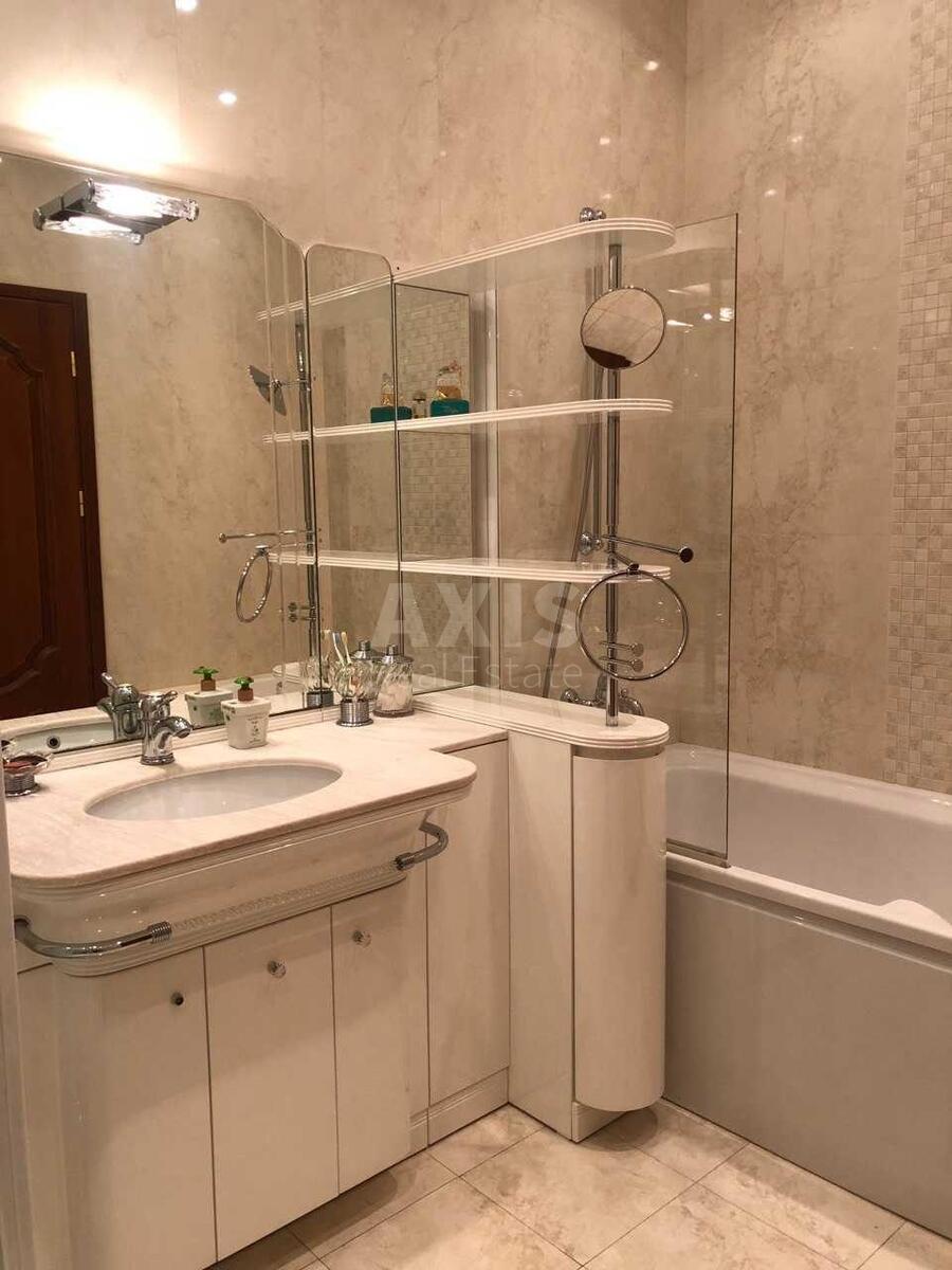 4k apartment vul. Gonchara Olesja 1410