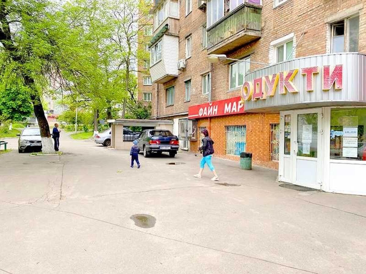 Объект торговли пр-т Голосеевский 108/1, 287м2