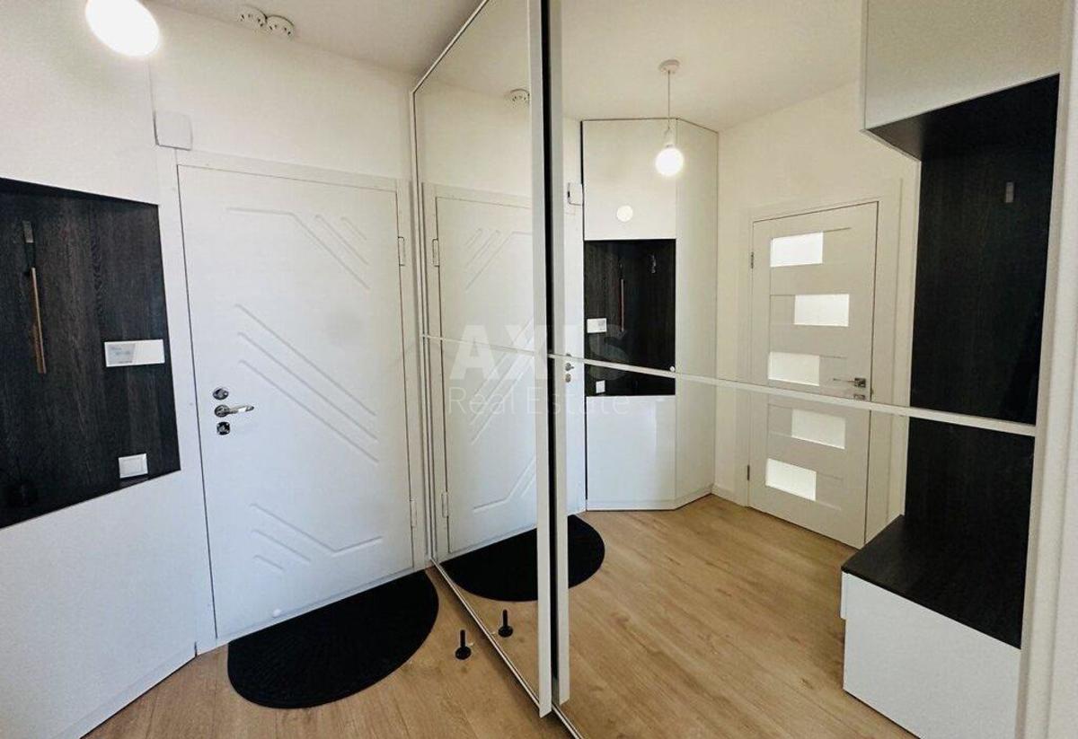 1k apartment vul. Zlatoustivs'ka 305