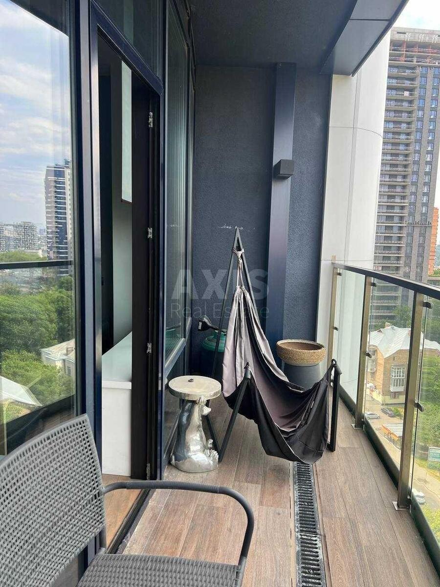 3k apartment vul. Jevgena Konoval'cja 26А10