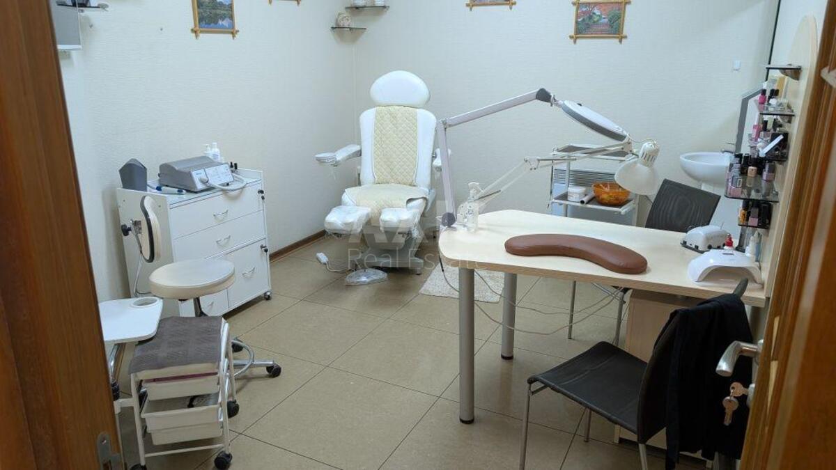 Объект торговли ул. Янгеля Академика 4, 126м24