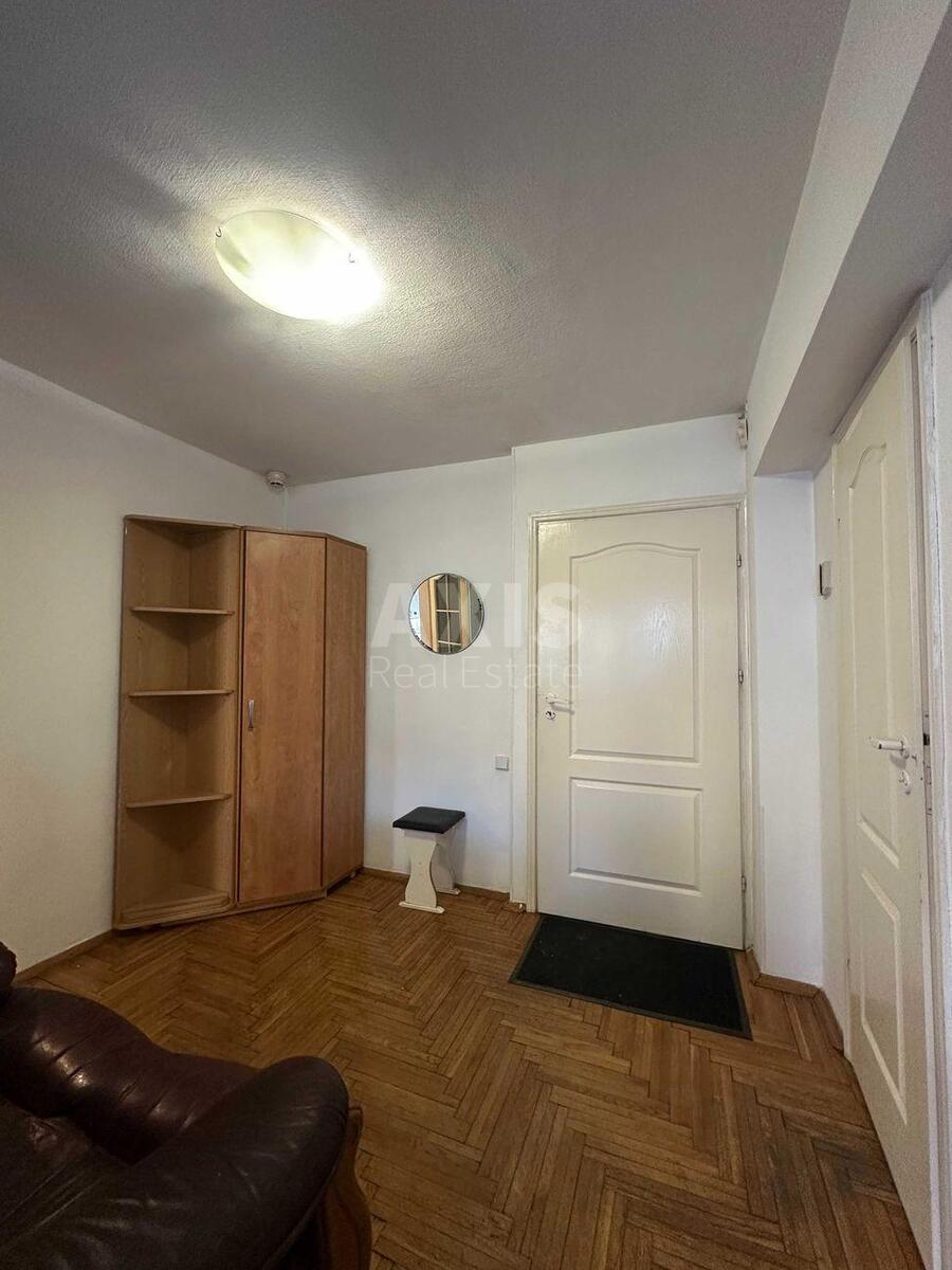 Office vul. Velyka Vasyl'kivs'ka 124А, 56m27
