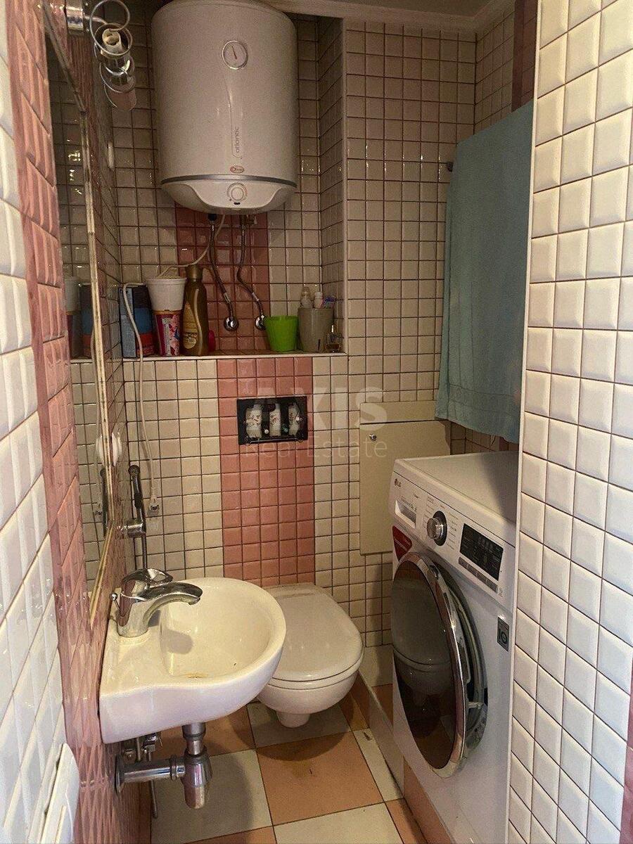 3к квартира бул. Дарницкий 8577697