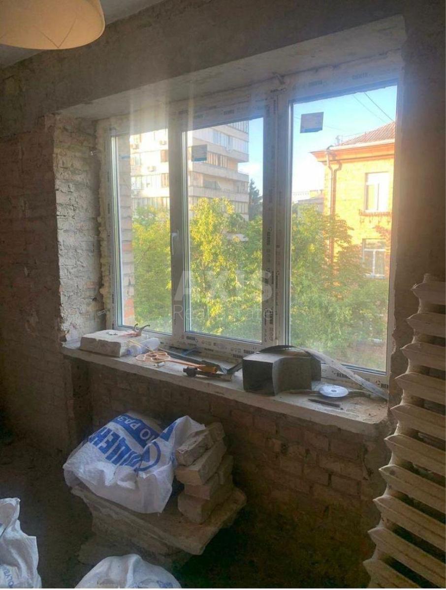 2k apartment vul. Yulia Zdanovska 5/14