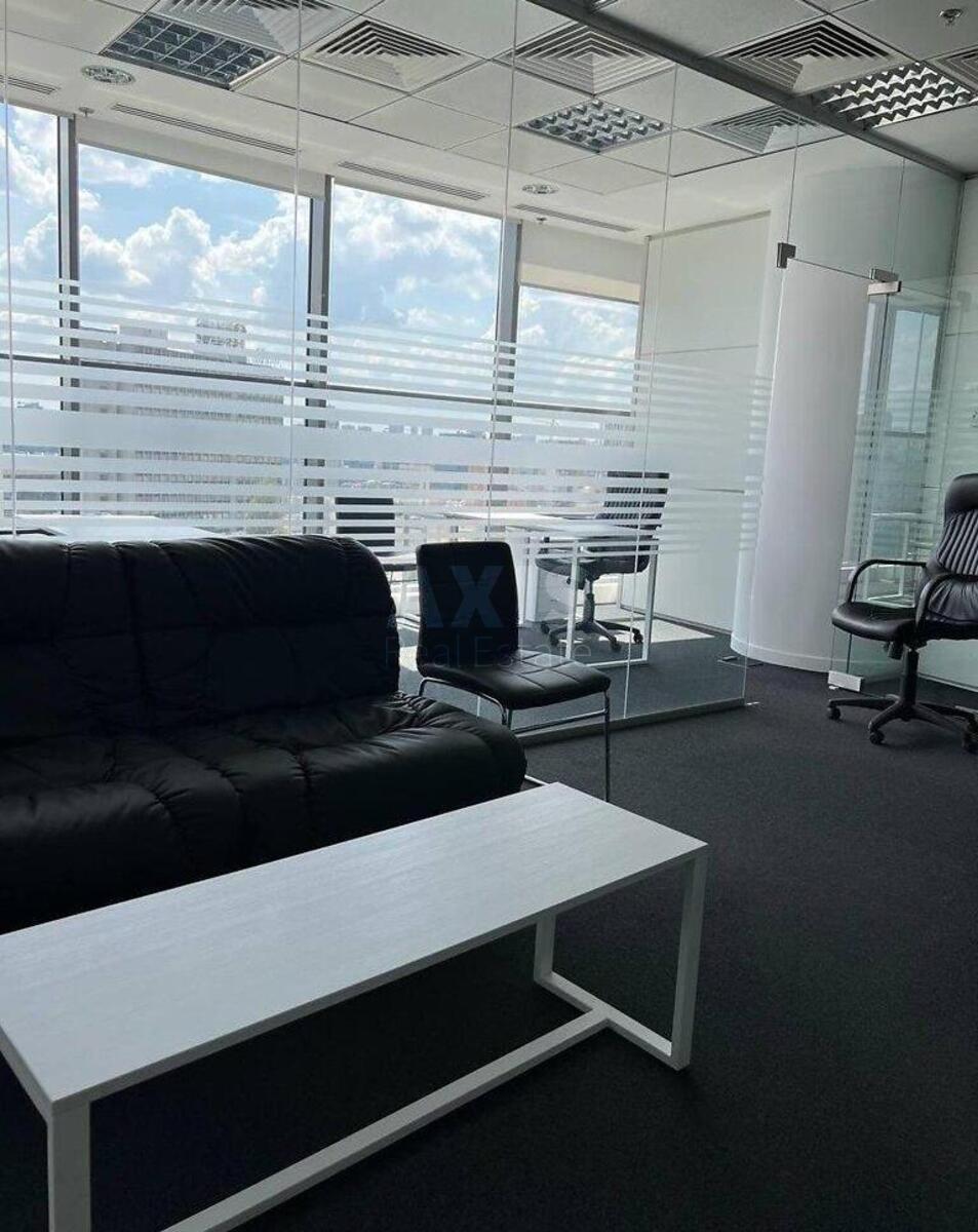 Office vul. Mechnykova 2, 140m21