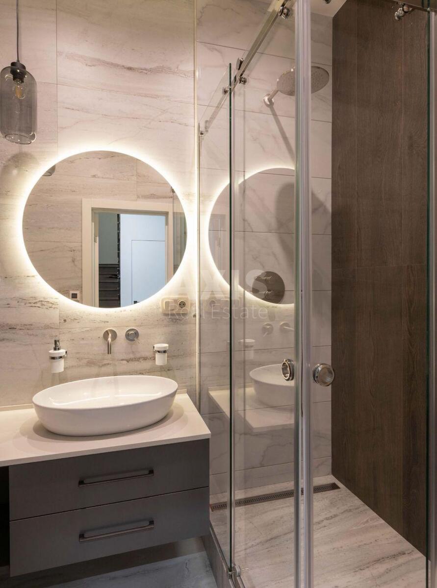 4k apartment vul. Strutyns'kogo Sergija 2585202