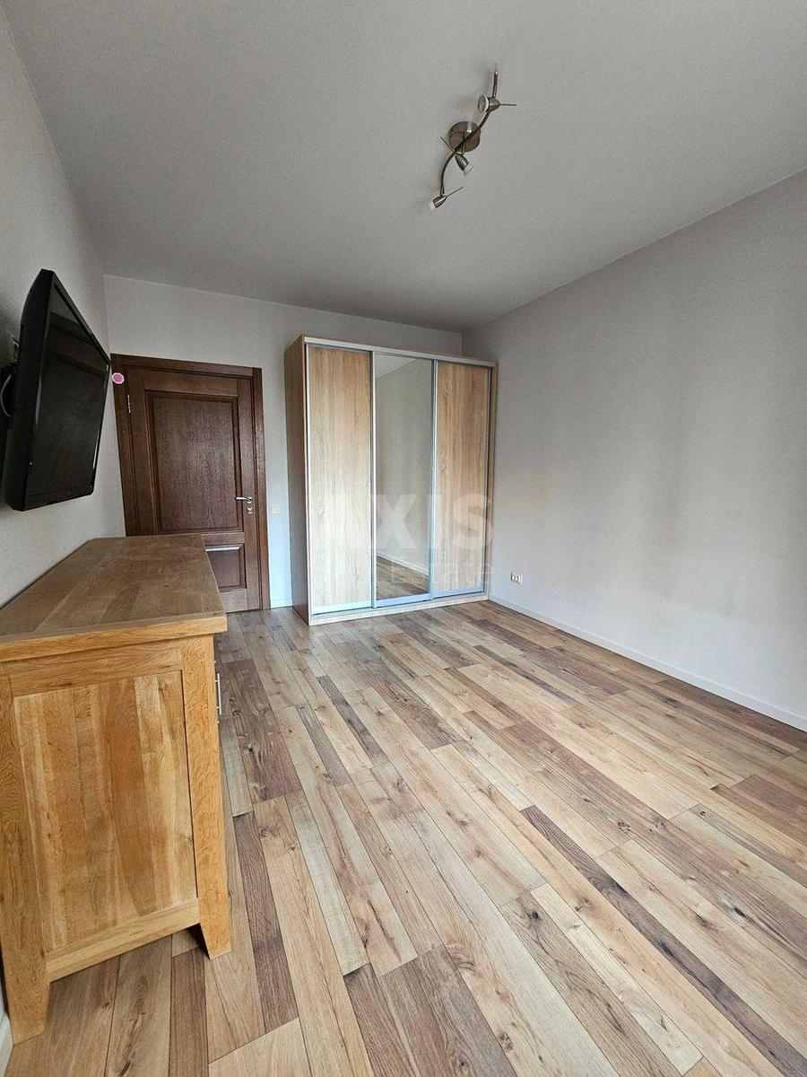 3k apartment vul. Yulia Zdanovska 50/27