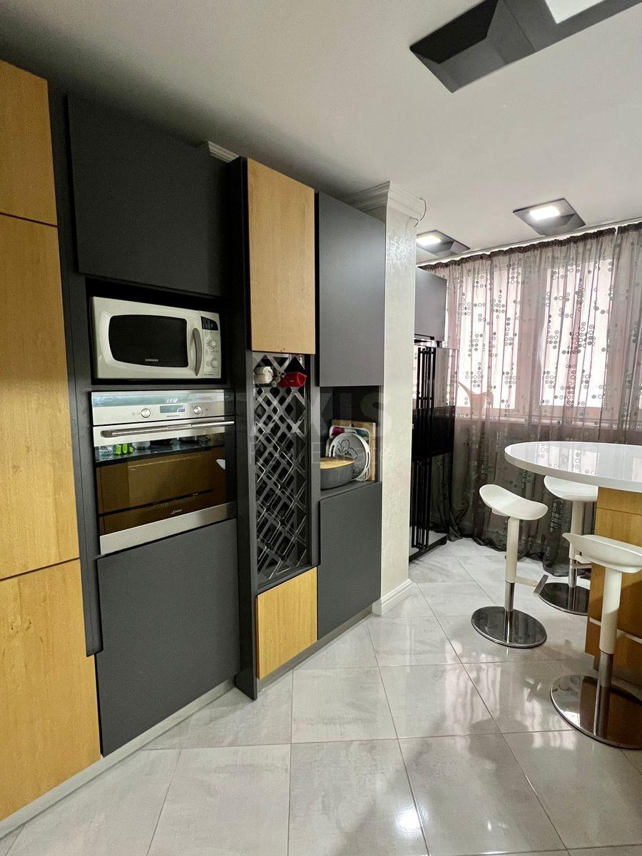 2k apartment vul. Naumova Generala 661