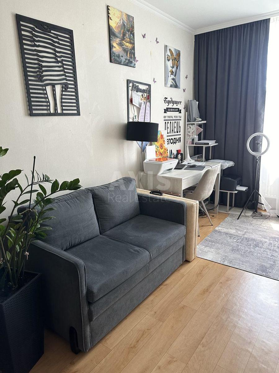 2k apartment vul. Saperno-Slobids'ka 225