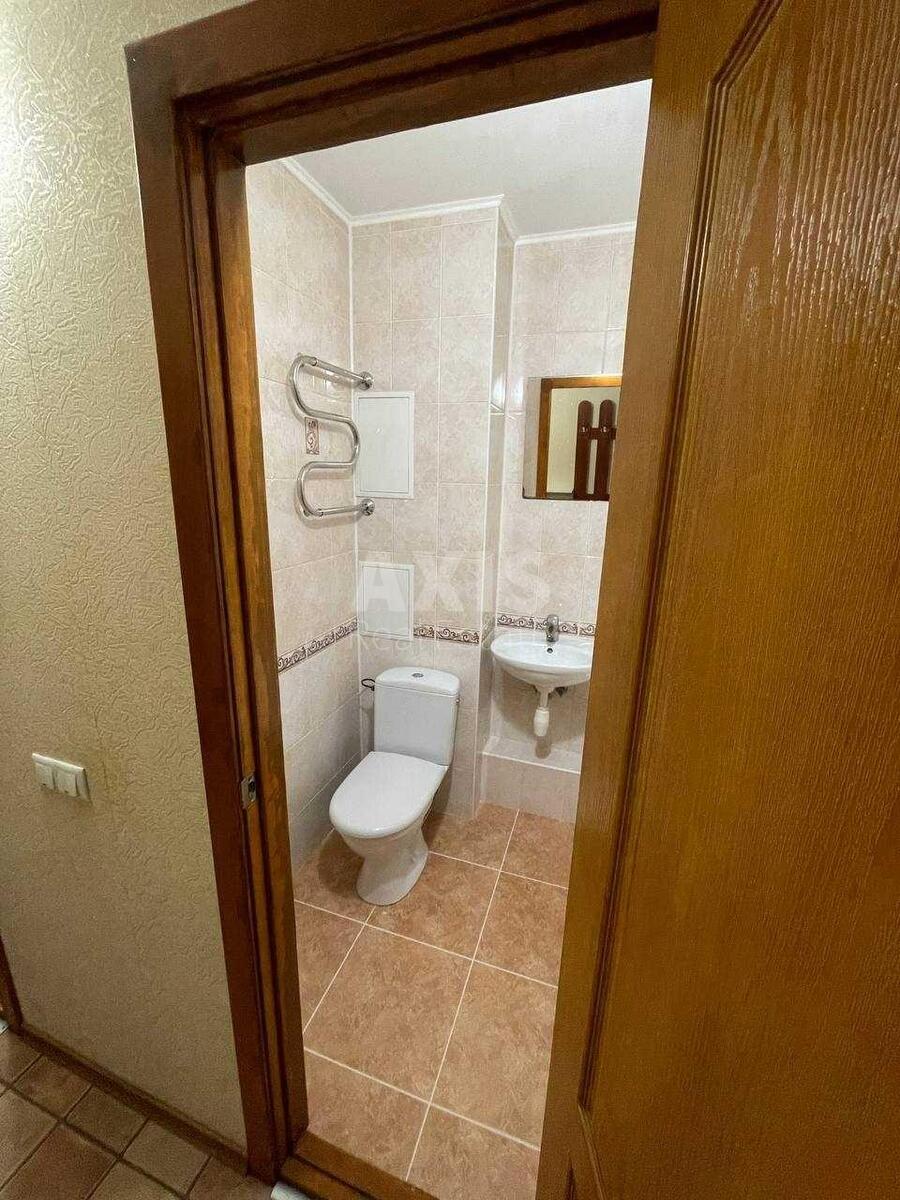 1k apartment vul. Svitlyc'kogo 285