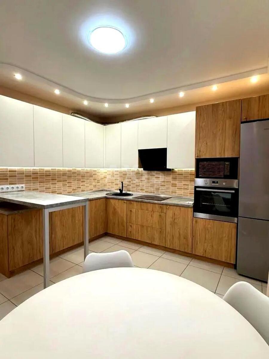 3k apartment vul. Mejtusa Kompozytora 4637594