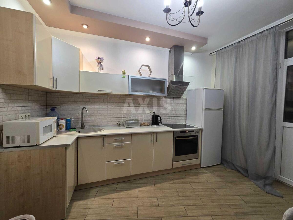 1k apartment vul. Zarichna 1